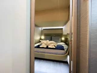 Port aft cabin