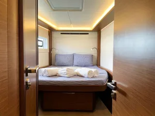 port fwd cabin