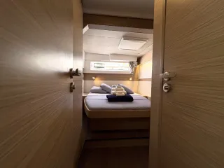 Port aft cabin