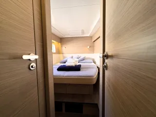 Port fwd cabin