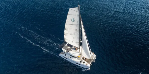 Mistral 2026 Lagoon 38