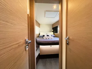 Stbd fwd Cabin