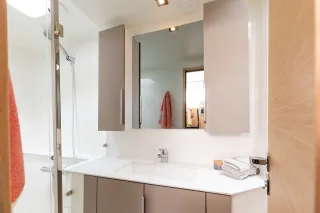 Stbd Bathroom