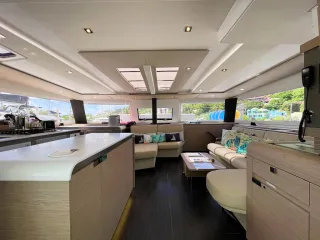 Galley & Salon