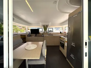 Galley & Salon