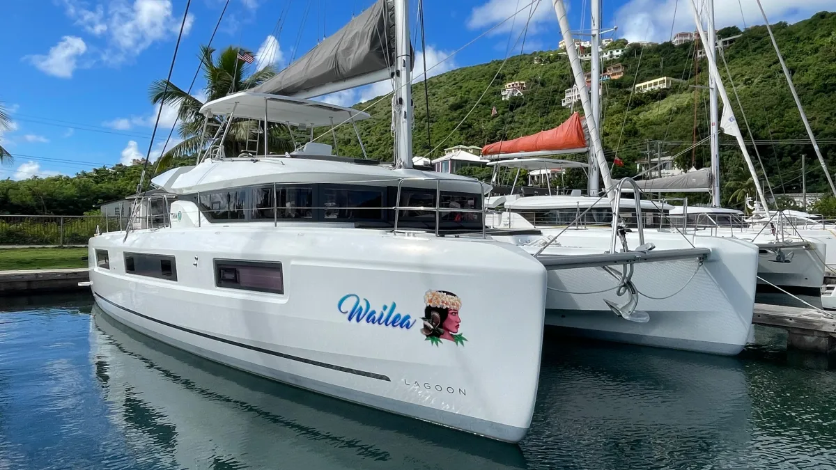 Wailea, Lagoon 51 sailing catamaran charter