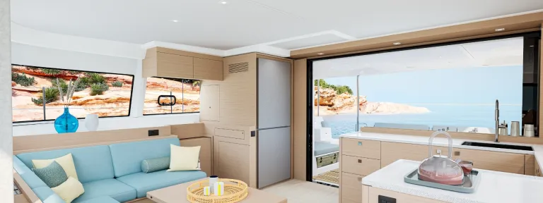 Salon & Galley